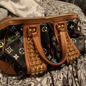 Authentic Louis Vuitton Noir Courtney PM